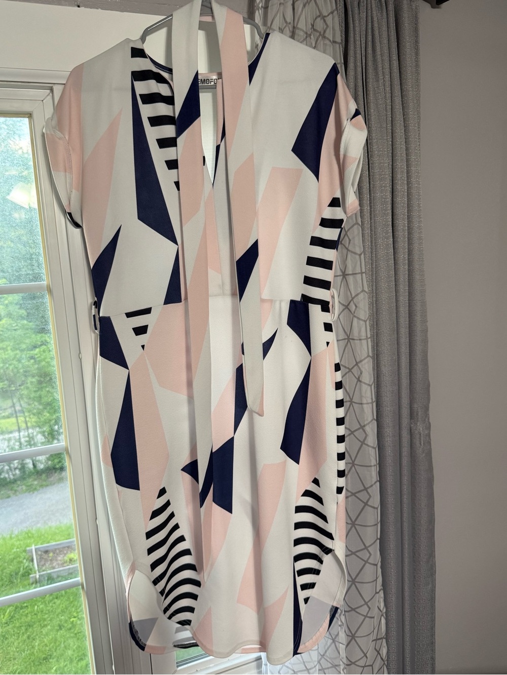 Geometric Print Tie-Neck Shift Dress in Navy & Blush